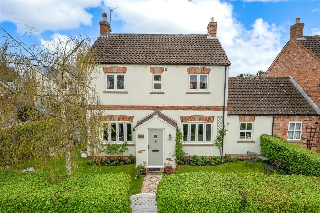 Main image of property: Granary Cottage, Roecliffe Court, Hessay, York