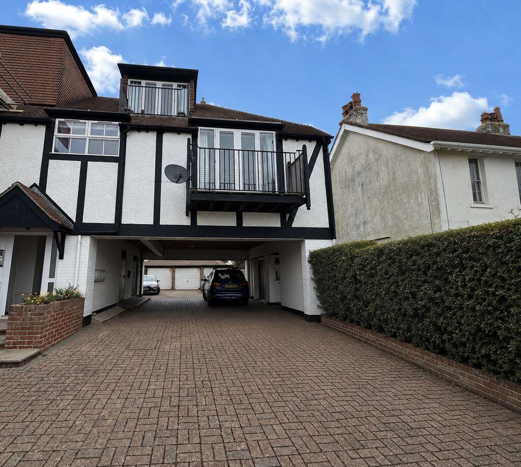 Main image of property: Aldwick Avenue, Bognor Regis
