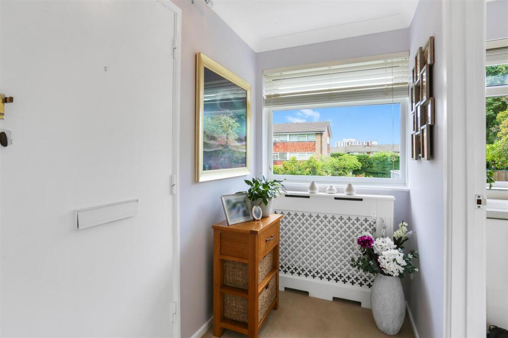 Apartment in London, Carshalton Beeches - More