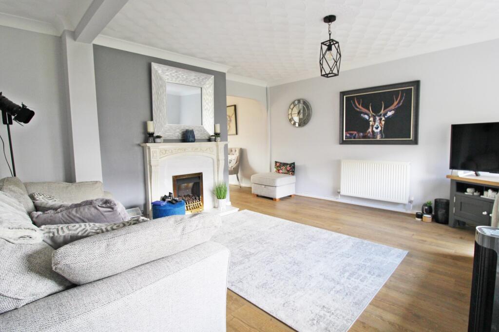 Clos Lancaster, Llantrisant, Pontyclun, Rhondda Cynon Taff. CF72 8QP photo 4