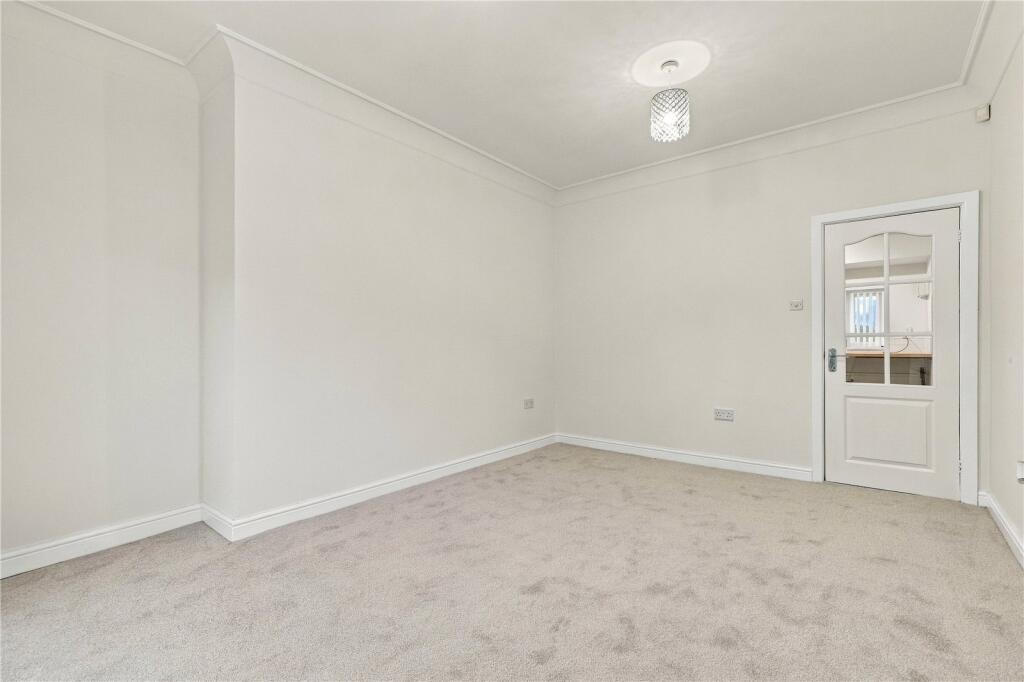 Bolton Avenue, Accrington, Lancashire, BB5 photo 3