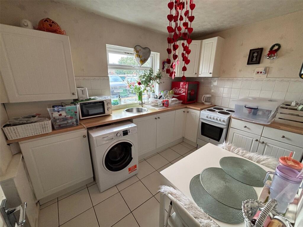 Apartment in Telford, Stirchley and Brookside - View 2