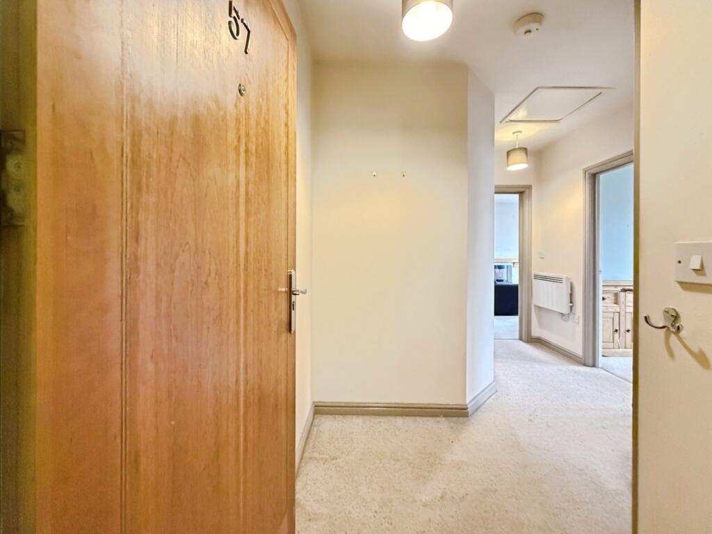 Apartment in Pontarddulais - View 4