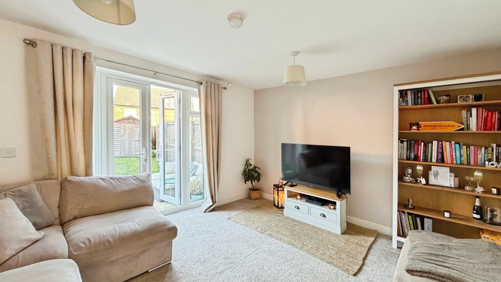 House in Wakefield - More