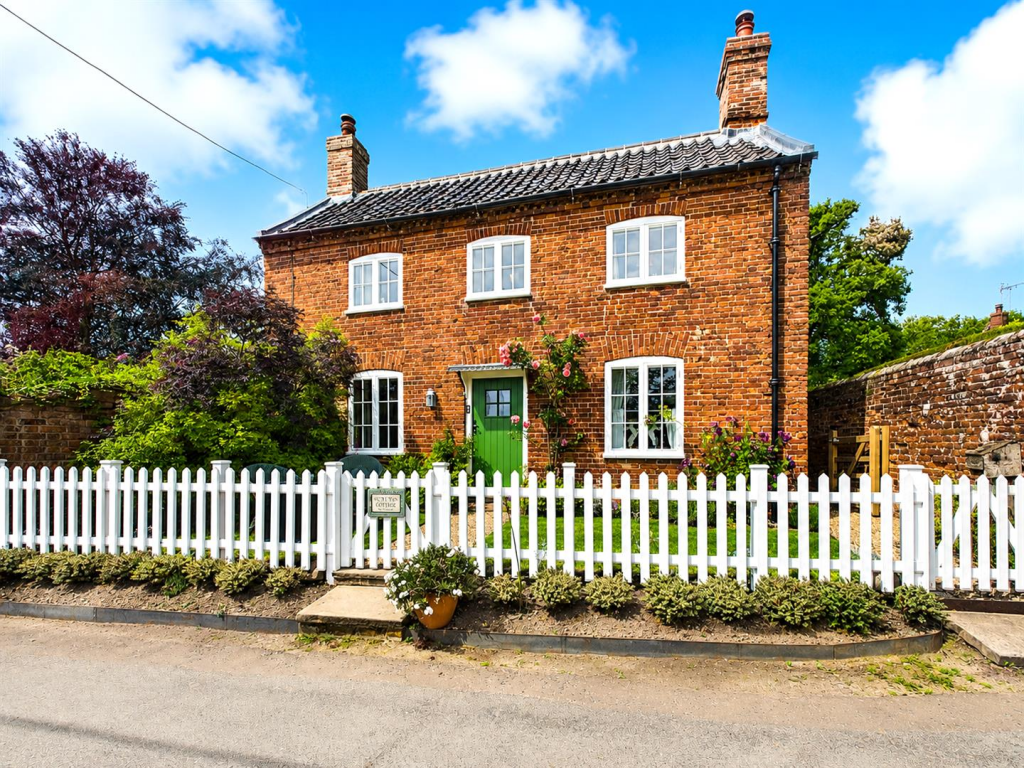 Main image of property: The Moor, Reepham