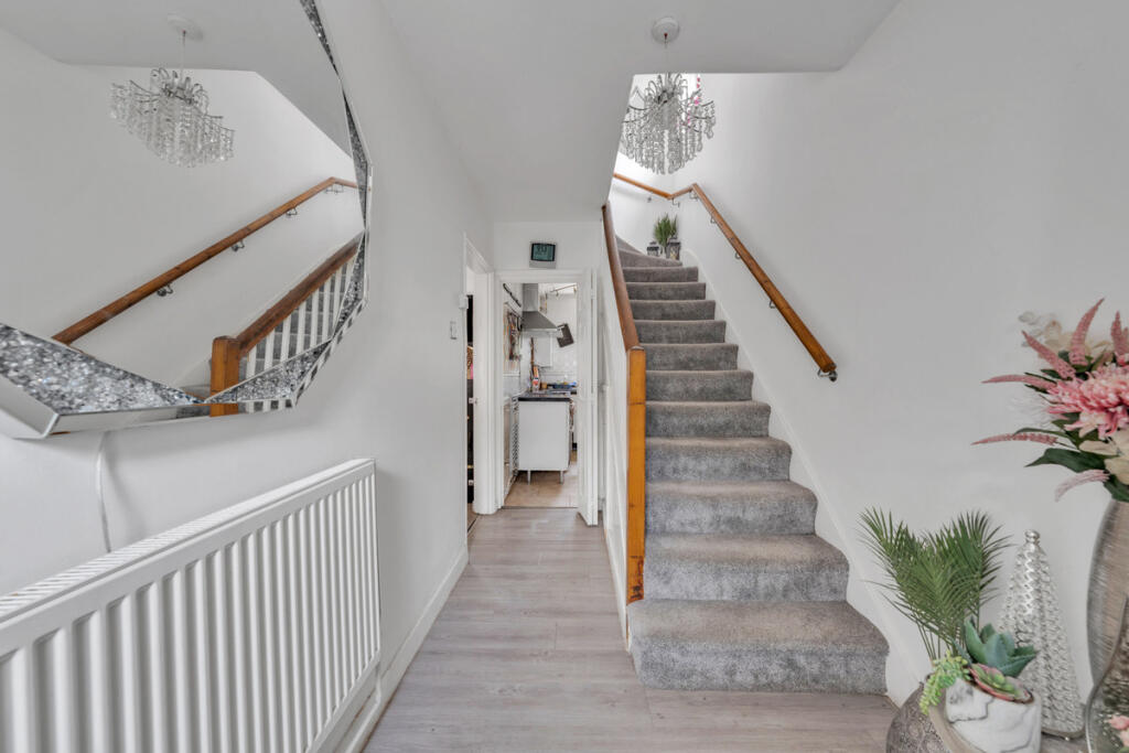 House in Harrow - View 5