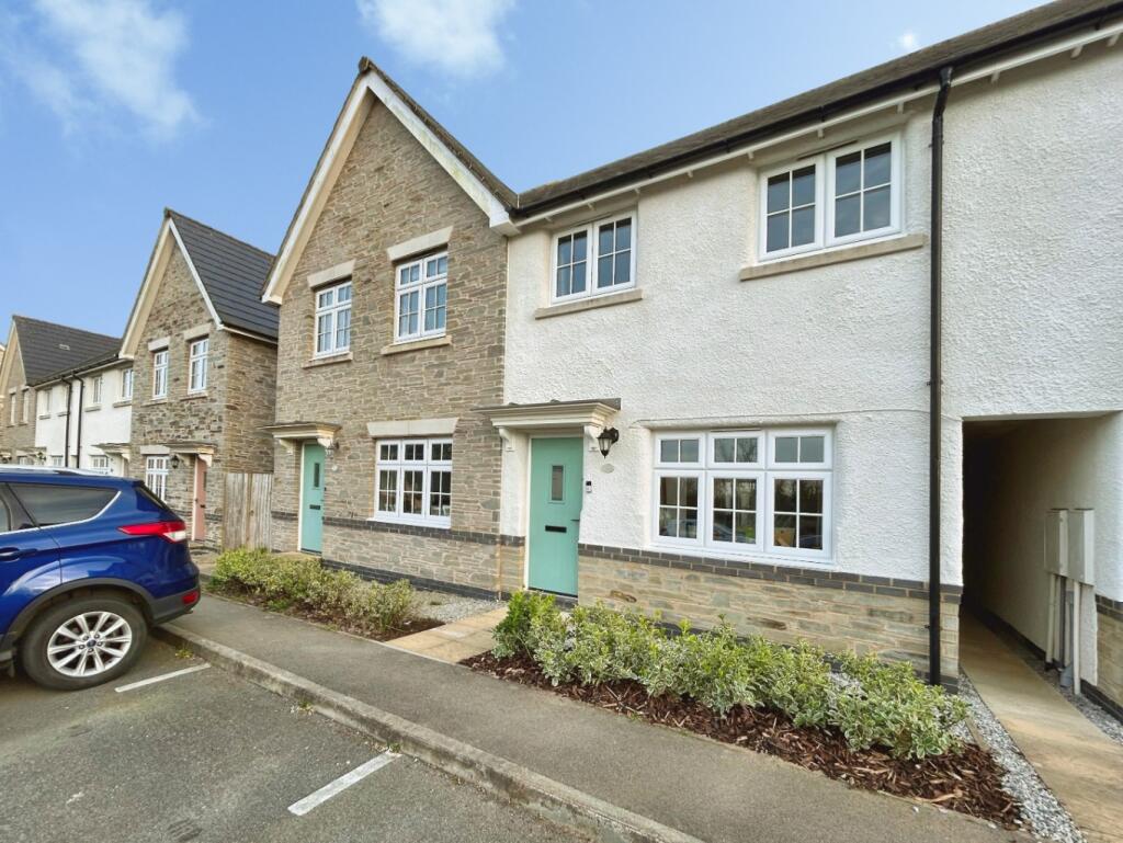 Main image of property: Pool, Three bed home in convenient location