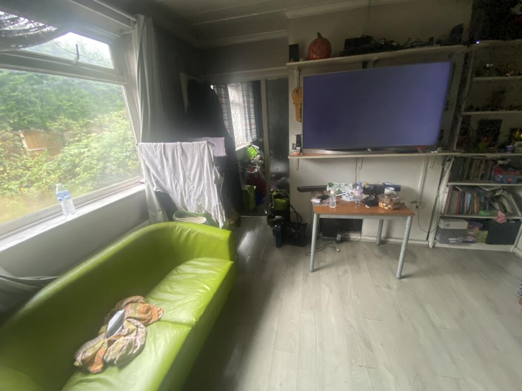 House in Leicester, City of Leicester - View 2