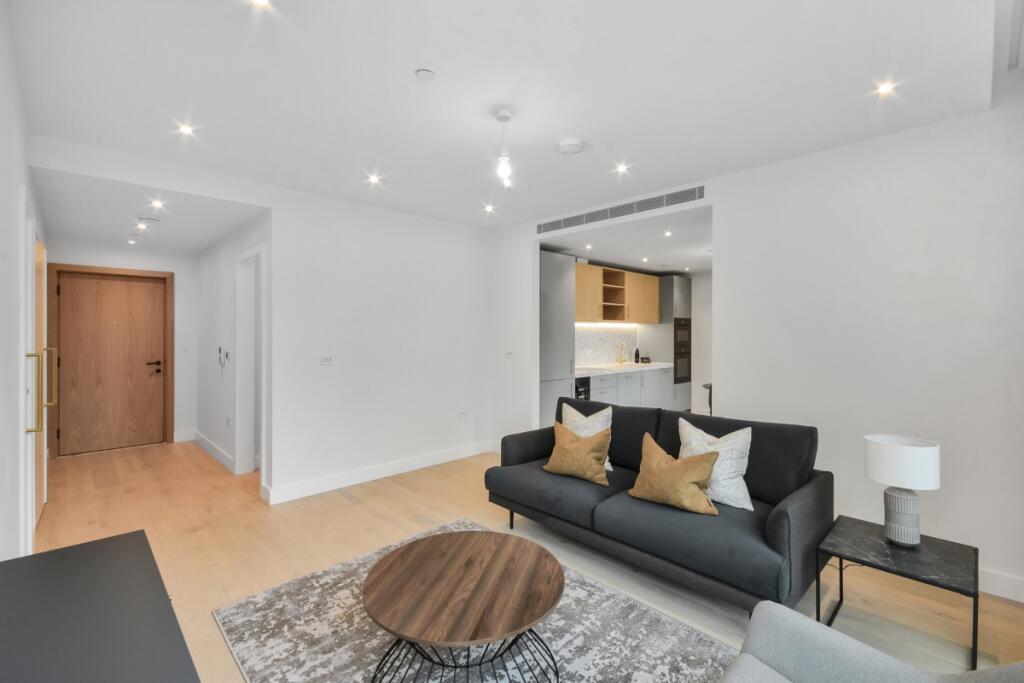 Main image of property: Grand Central Apartments, Kings Cross, NW1