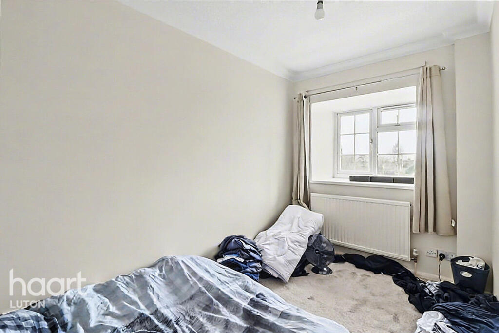 Main image of property: Kelling Close, Luton