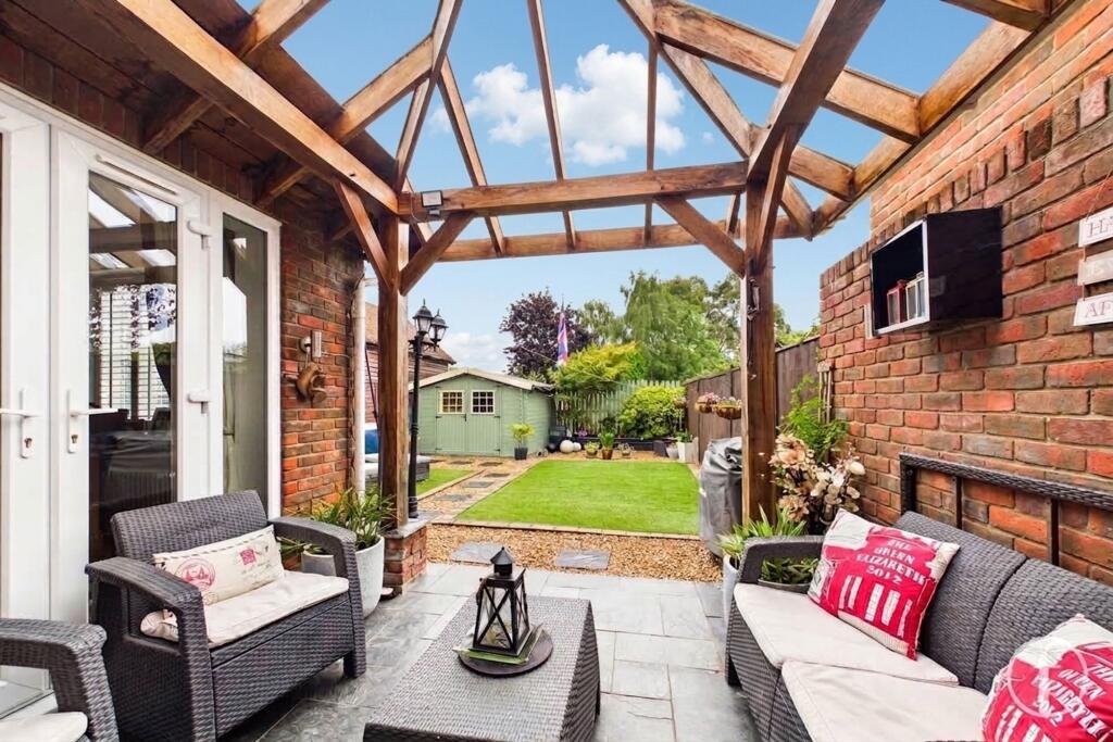 House in Winchester, Durley - More