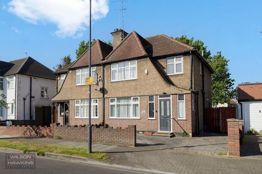 Main image of property: Queens Walk, Harrow