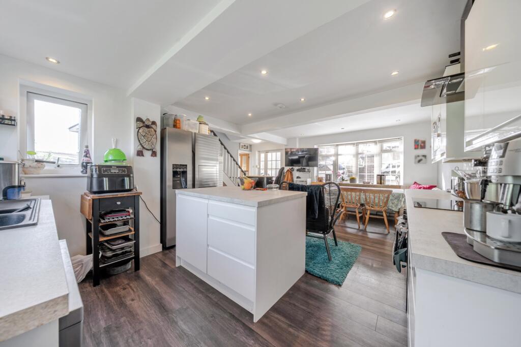 House in Halifax - View 4