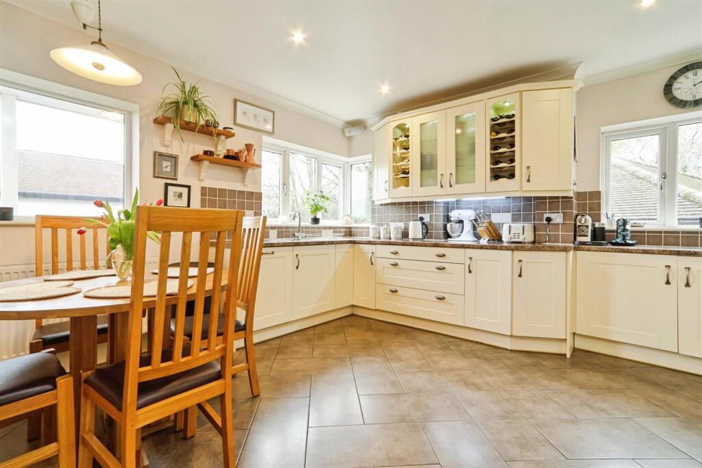 Additional image 3 of Ghyll Wood Drive, Bingley, BD16 1NF