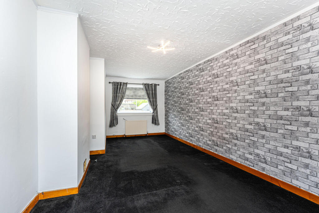House in Glasgow - More