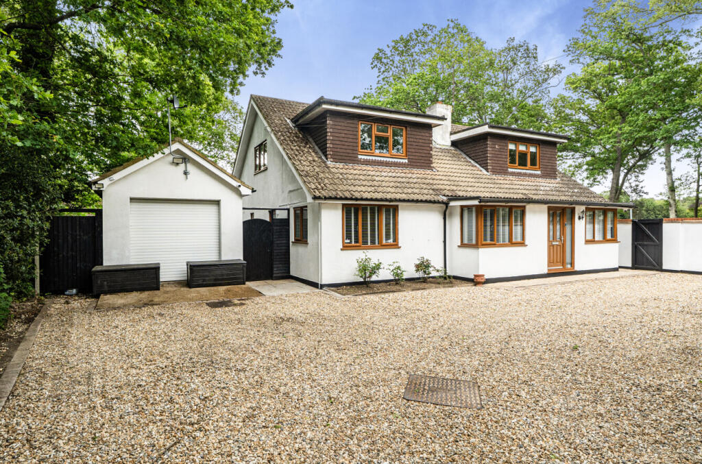 Main image of property: Park Lane, Finchampstead, Wokingham