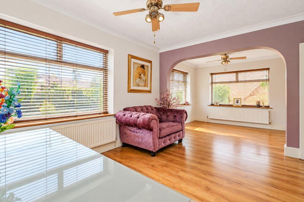 House in Wakefield - View 4