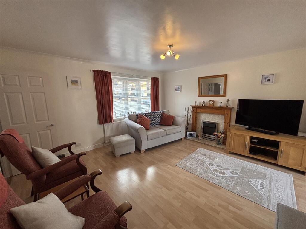House in Blaby, Glenfields - View 4