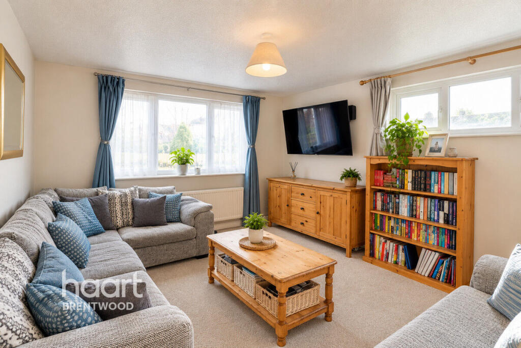 Apartment in Brentwood, Essex - More