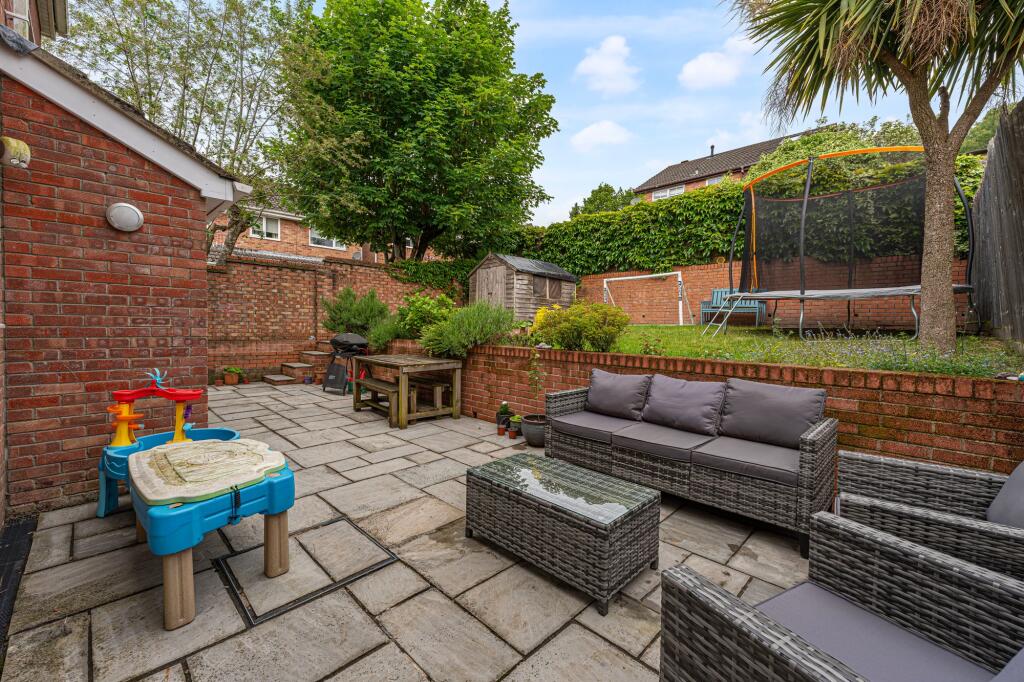 Cypress Close, Caerleon, NP18 - View 4
