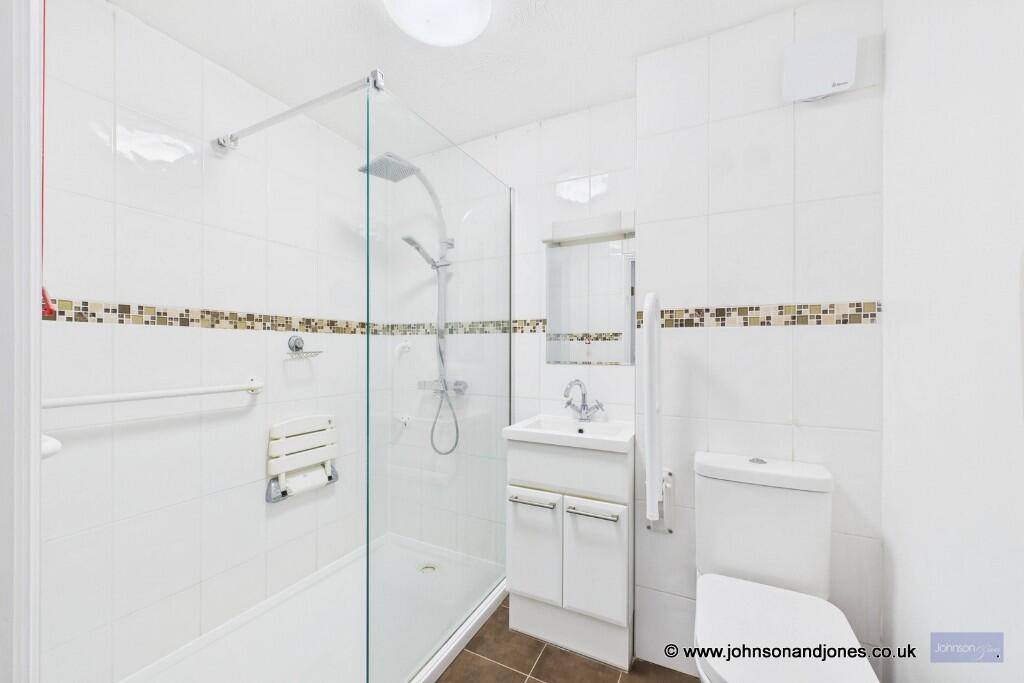Abbey Court, Abbey Road, Chertsey, Surrey, KT16 photo 2