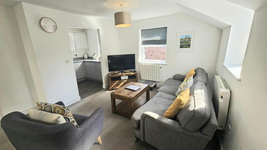 Apartment in York, The Rise, Holgate - View 2