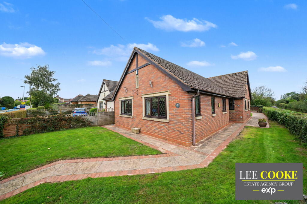 House in South Staffordshire, Brewood and Coven - More