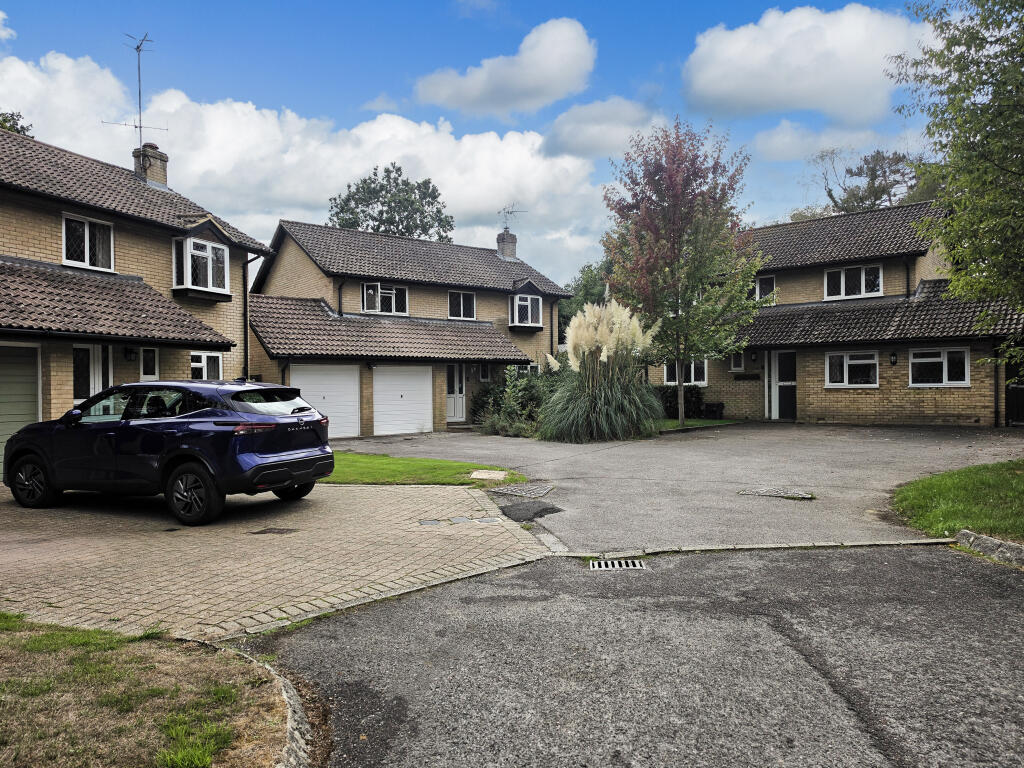 Main image of property: Cameron Close, CRANLEIGH, GU6 8EB