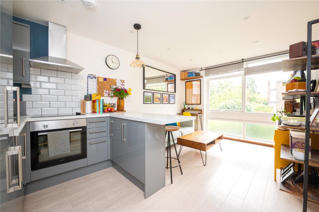Main image of property: Cheval Court, 335 Upper Richmond Road, London, SW15
