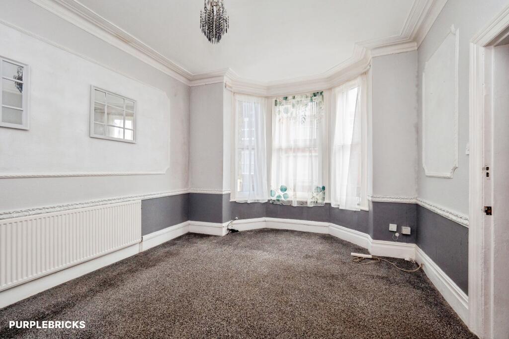House in York - View 3