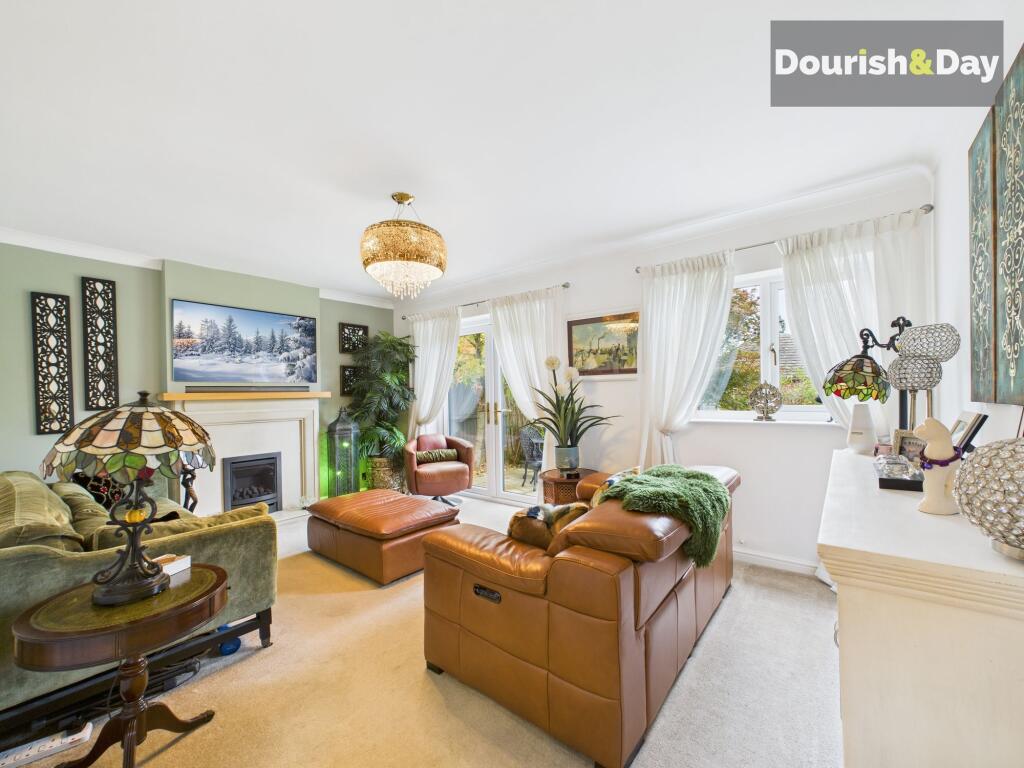 House in Stoke-on-Trent - View 4