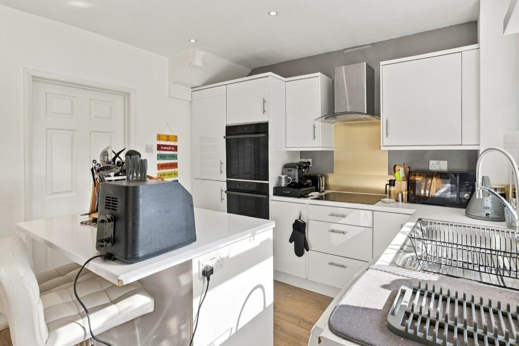 House in Salford, Greater Manchester - View 5