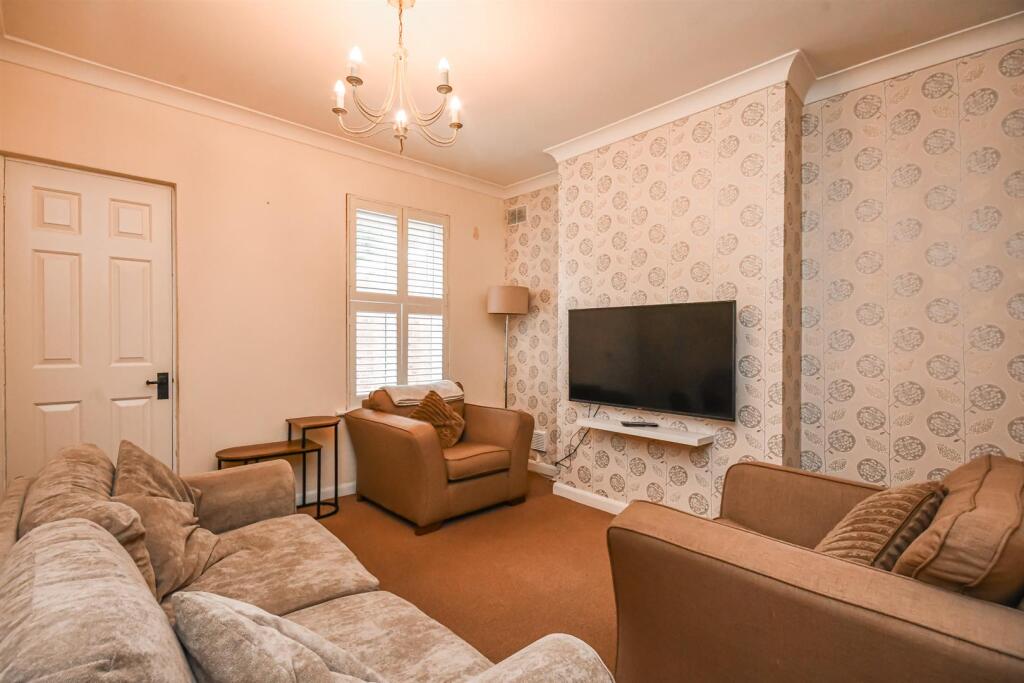 52 Henwood Road, Compton, Wolverhampton, WV6 8PG photo 4