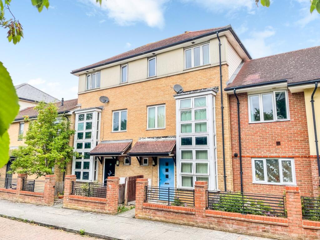 Main image of property: Seaton Grove, Broughton, Milton Keynes, MK10