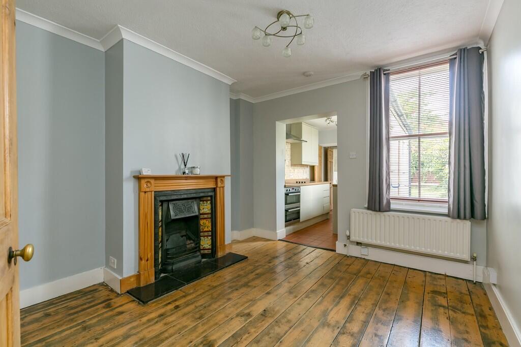 House in Guildford, Surrey - View 2