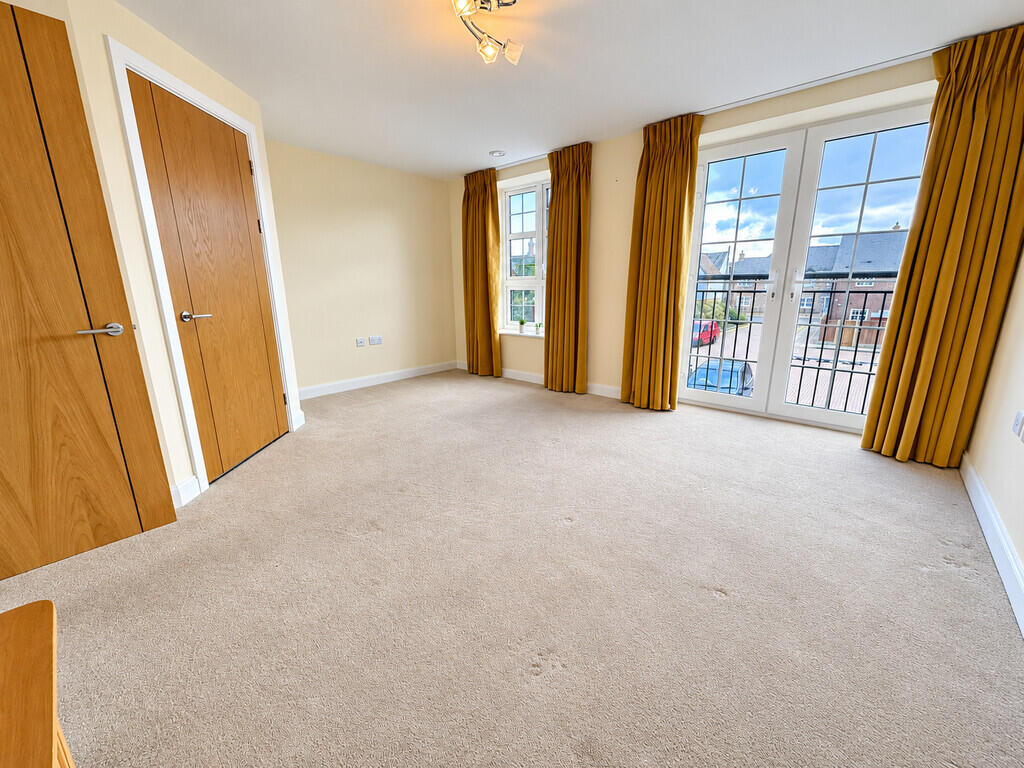 Apartment in Stevenage - View 5