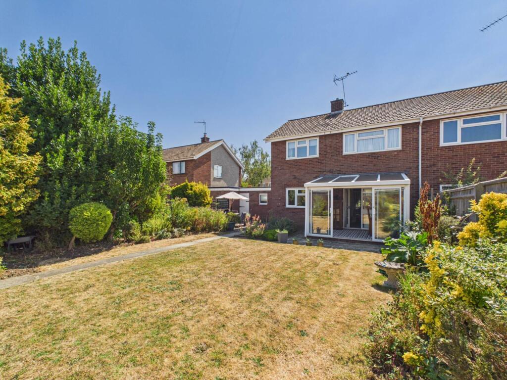 House in Aylesbury, Broughton - View 2