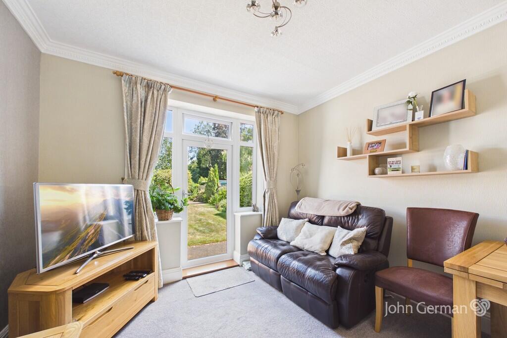 House in Stoke-on-Trent - More