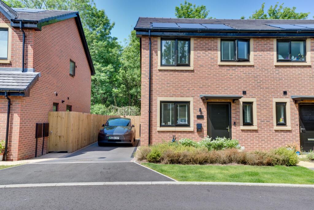 2-bed semi-detached on The Moorings, Congleton, CW12, £267,000