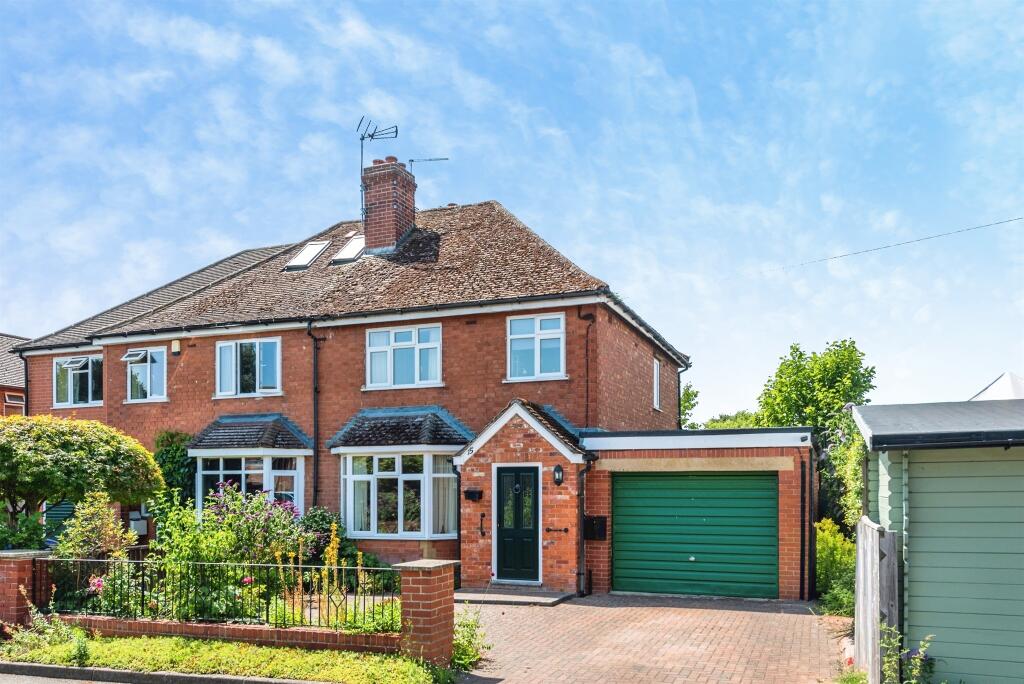 Main image of property: Abbots Mead, Cholsey, Wallingford