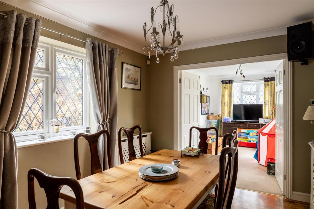 Heathlands, Tadworth photo 4