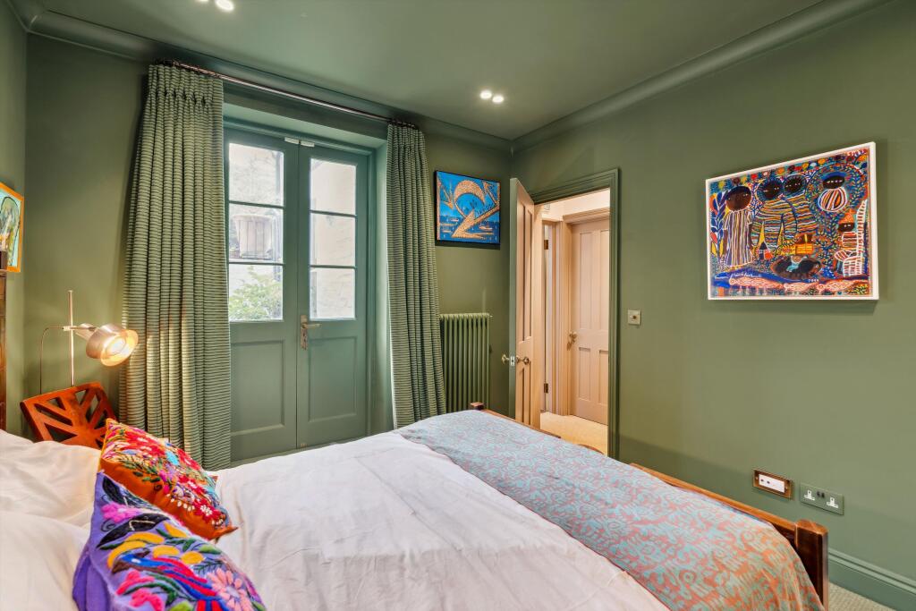 Apartment in London - View 2