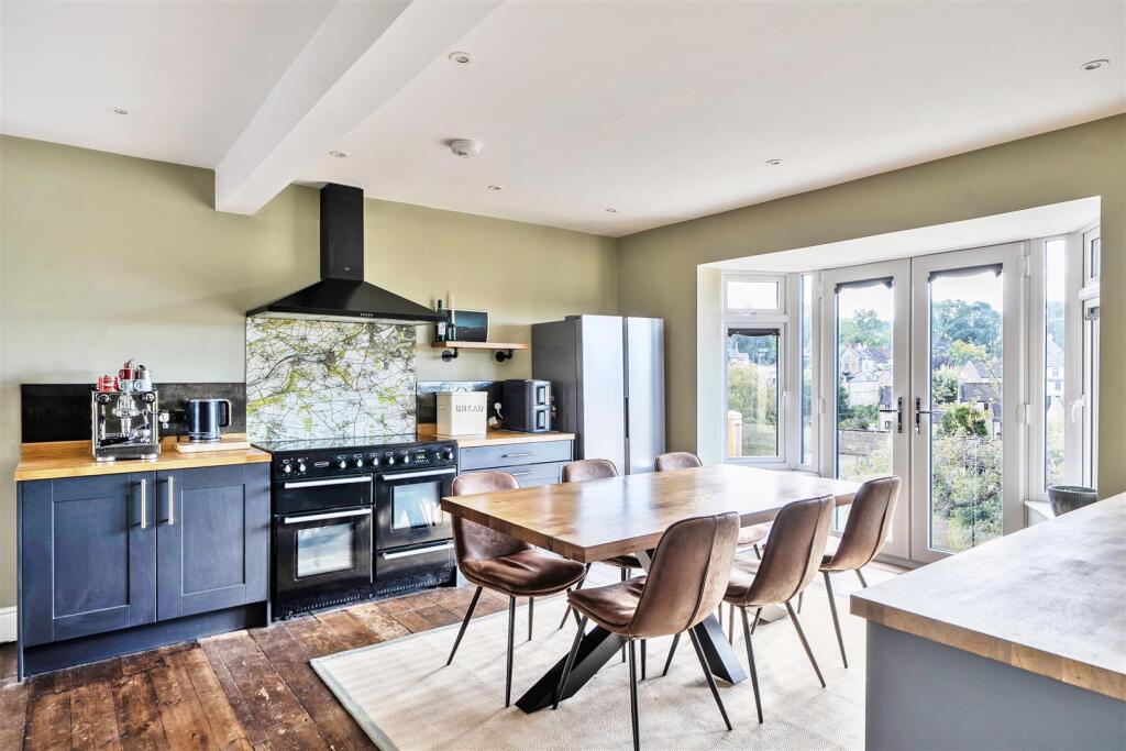 House in Swindon - View 5