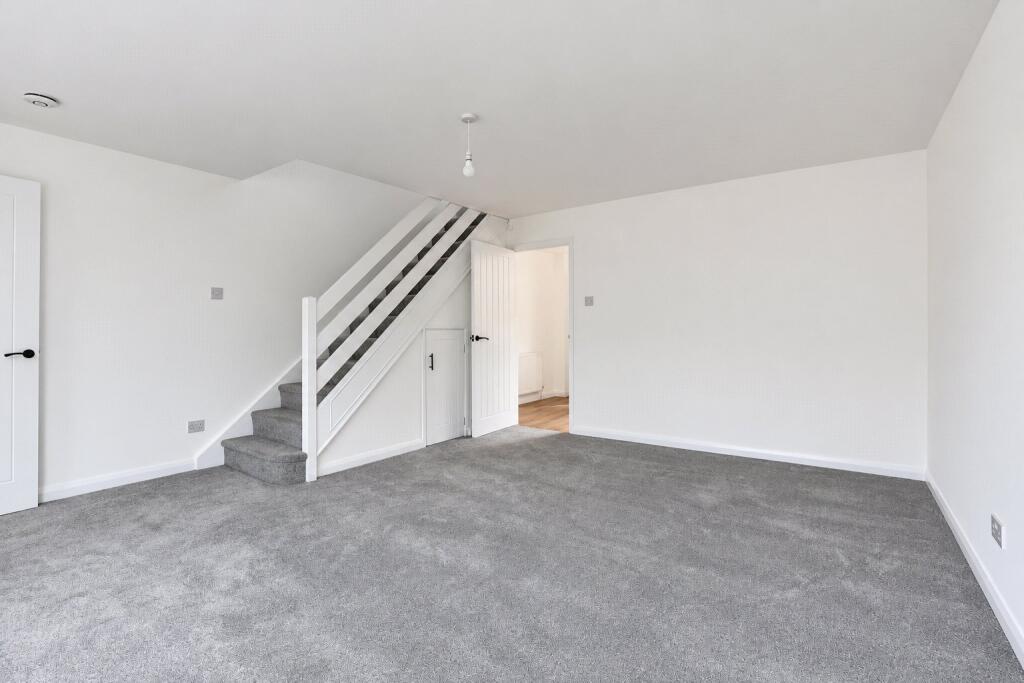 House in Exeter - View 3