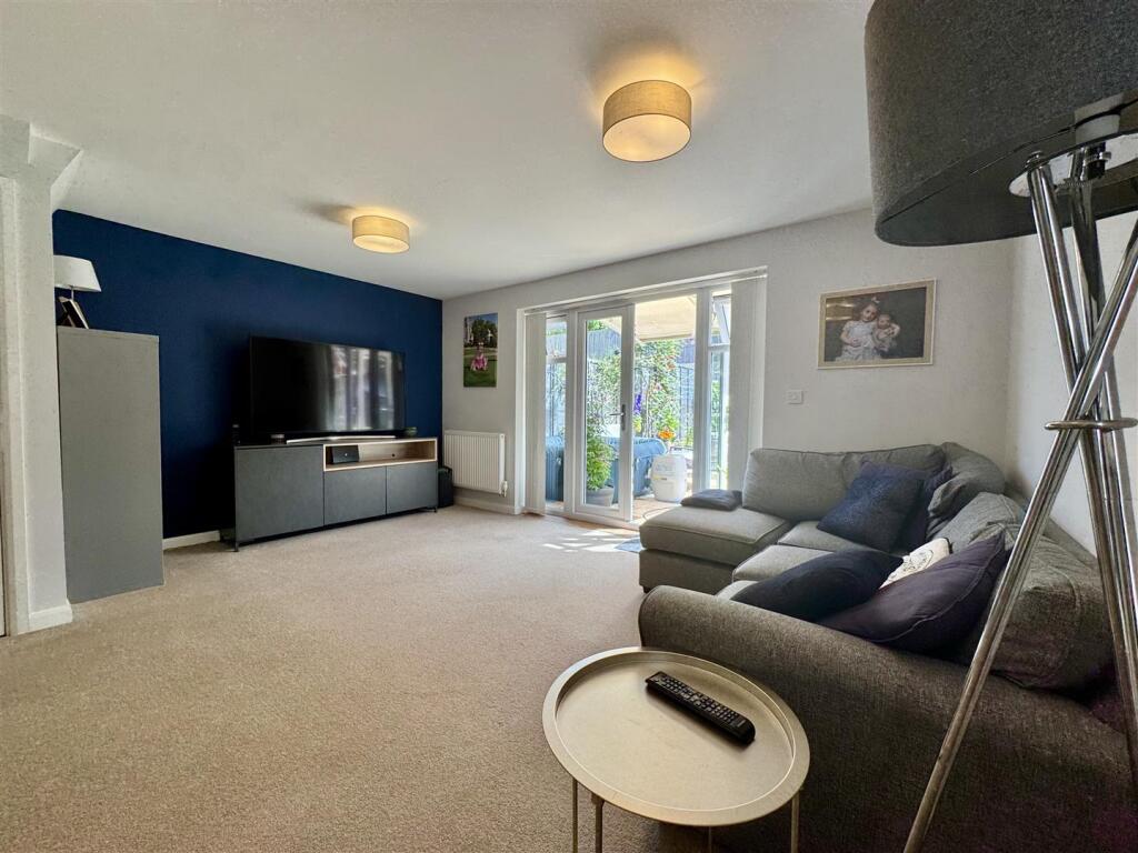 House in Maldon, Southminster - More