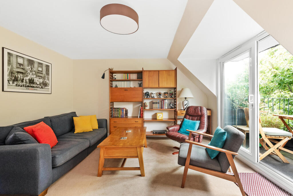 Apartment in London - View 2