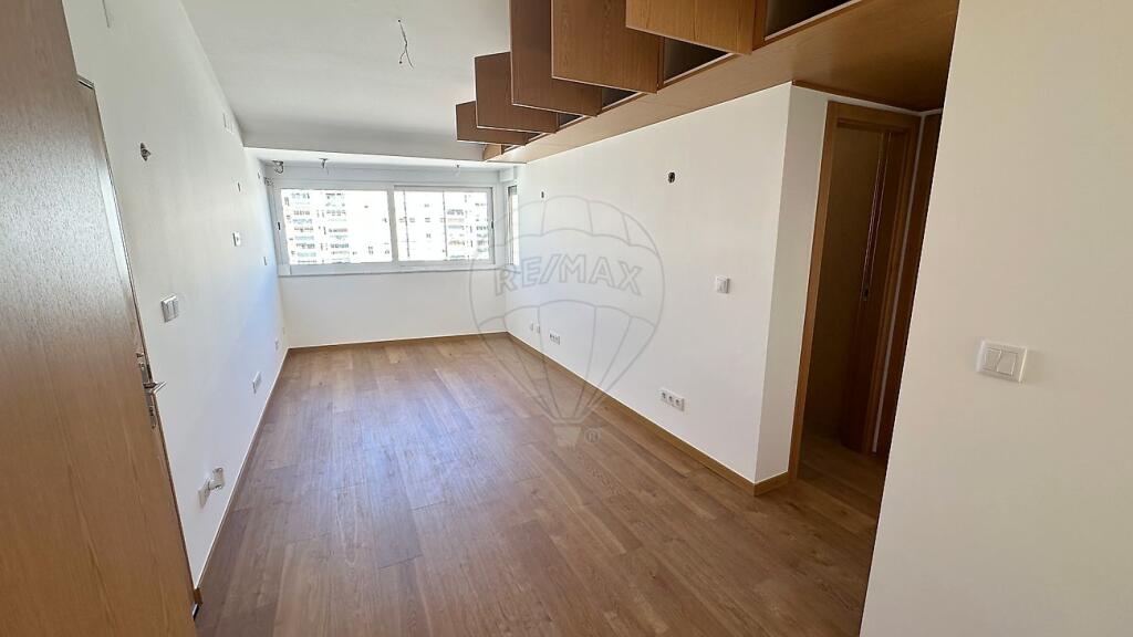 Main image of property: Lisbon, Lisbon