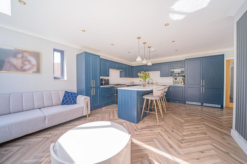 Monkspath Close, Shirley, B90 - View 5