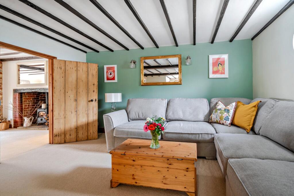 House in Redhill - View 4