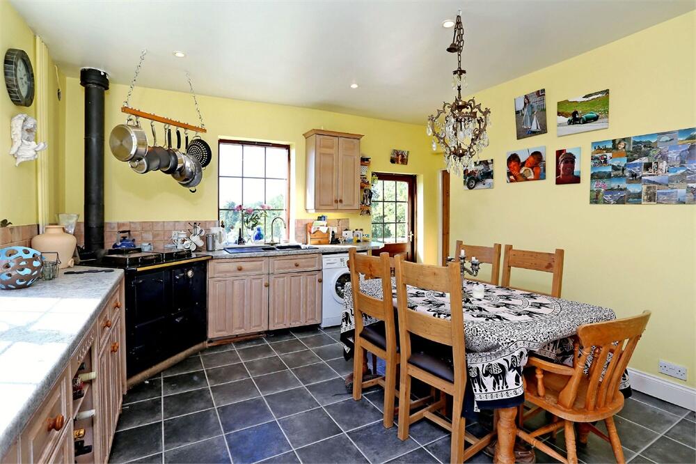 House in Southampton - View 4